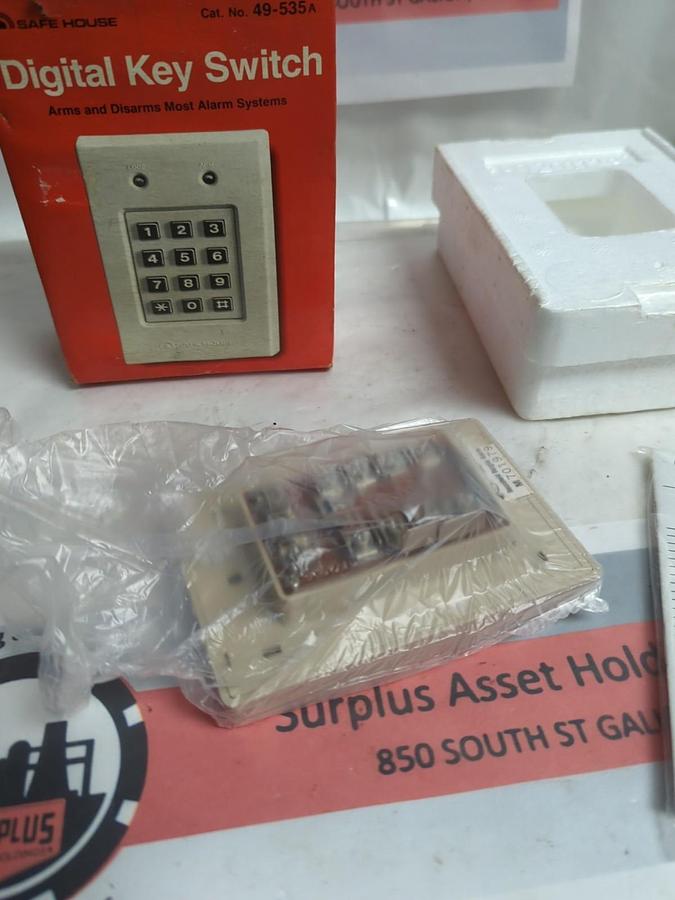 SAFE HOUSE,49-535A,DIGITAL KEY SWITCH NOS
