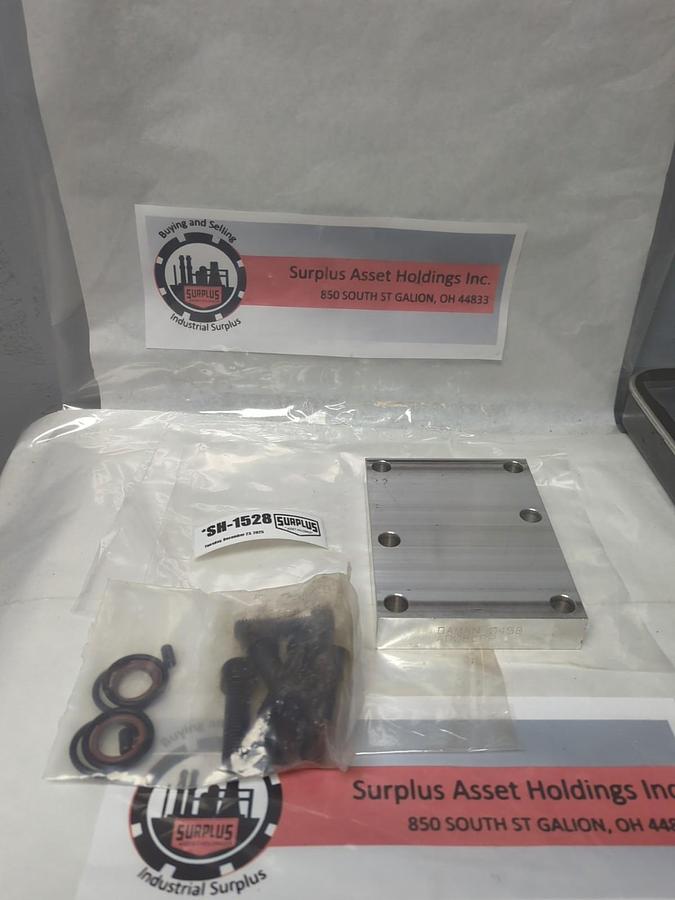 Used DAMAN,0498 AD08CPP,HYDRAULIC VALVE PLATE PRE-OWNED