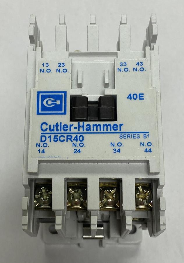 Used Cutler-Hammer,D15CR40AB,Freedom Series Multipole Relay 4 Pole 600V New
