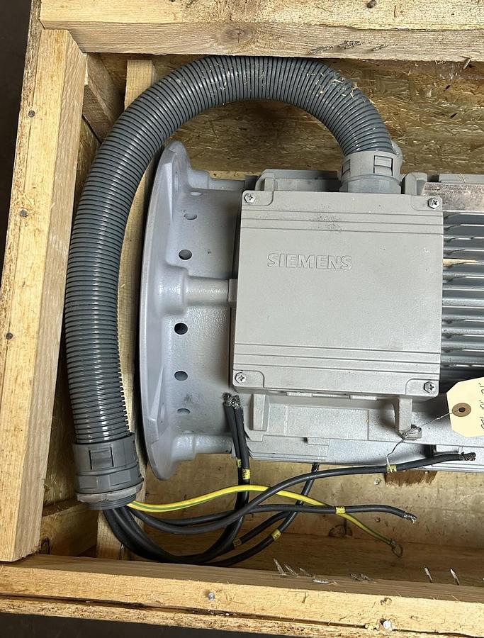 SIEMENS,1LA7169-2AA11-ZT01,MOTOR 22KW 30HP 220-240/330-420V 2950RPM 3PH