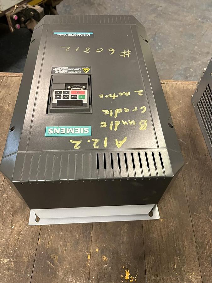 Used SIEMENS,6SE3222-4DG40,MIDIMASTER VECTOR DRIVE 20HP