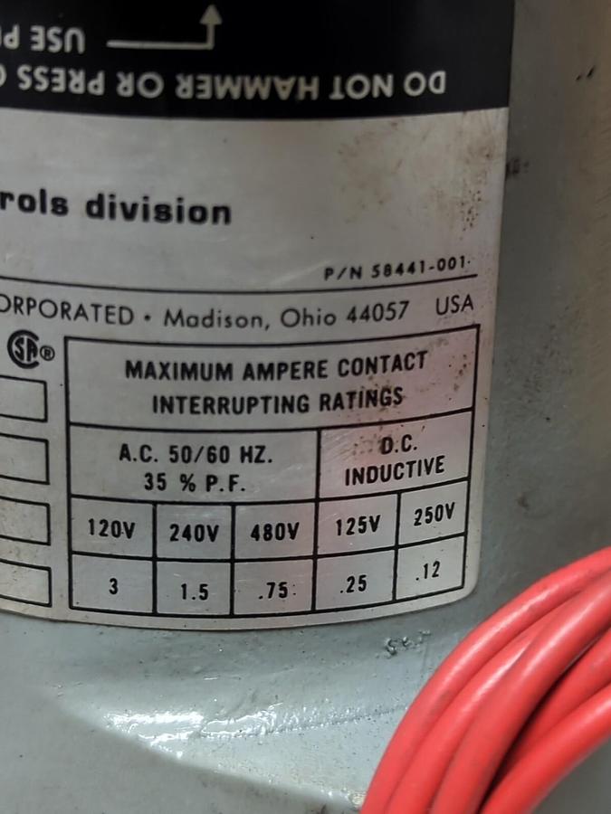 Used HUBBELL,2210-312CC13F,PILOT DUTY SPEED SWITCH