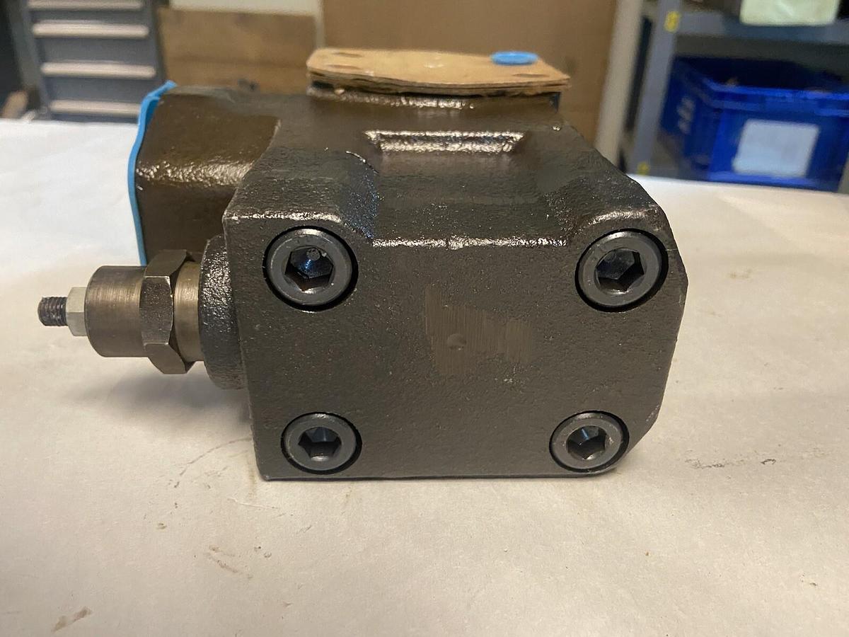 Vickers,CPF1S-12-B-W-20,Hydraulic Pressure Control Valve New no Box