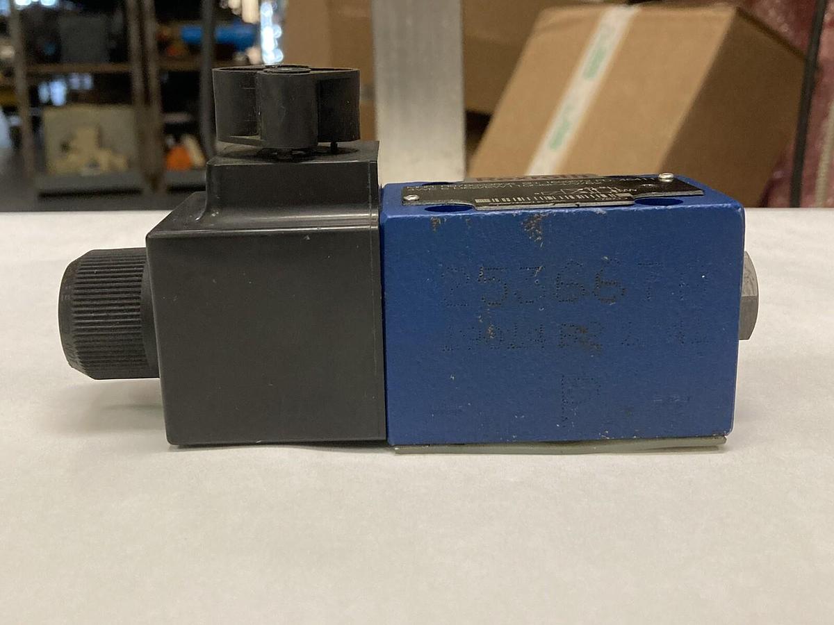 Bosch,R978023806,Directional Spool Valve