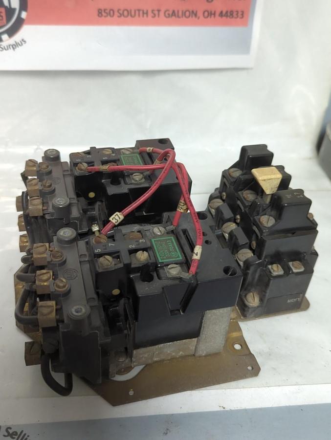 Used ALLEN BRADLEY,705X-AO1,SERIES L REVERSING STARTER SIZE 0 PRE-OWNED