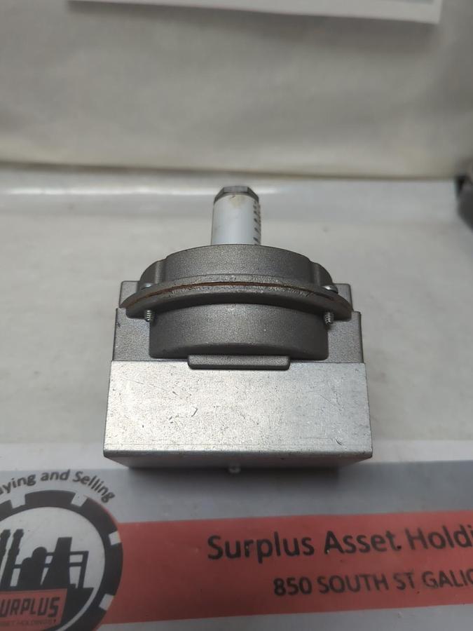 Used ANTUNES CONTROLS,JD-2,GREY SPRING AIR PRESSURE FLOW SWITCH PRE-OWNED