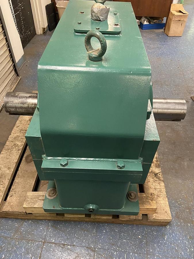 Used Horsburgh & Scott,LTB2800,GEAR REDUCER Ratio 17.981 Input RPM 720 Hp 75