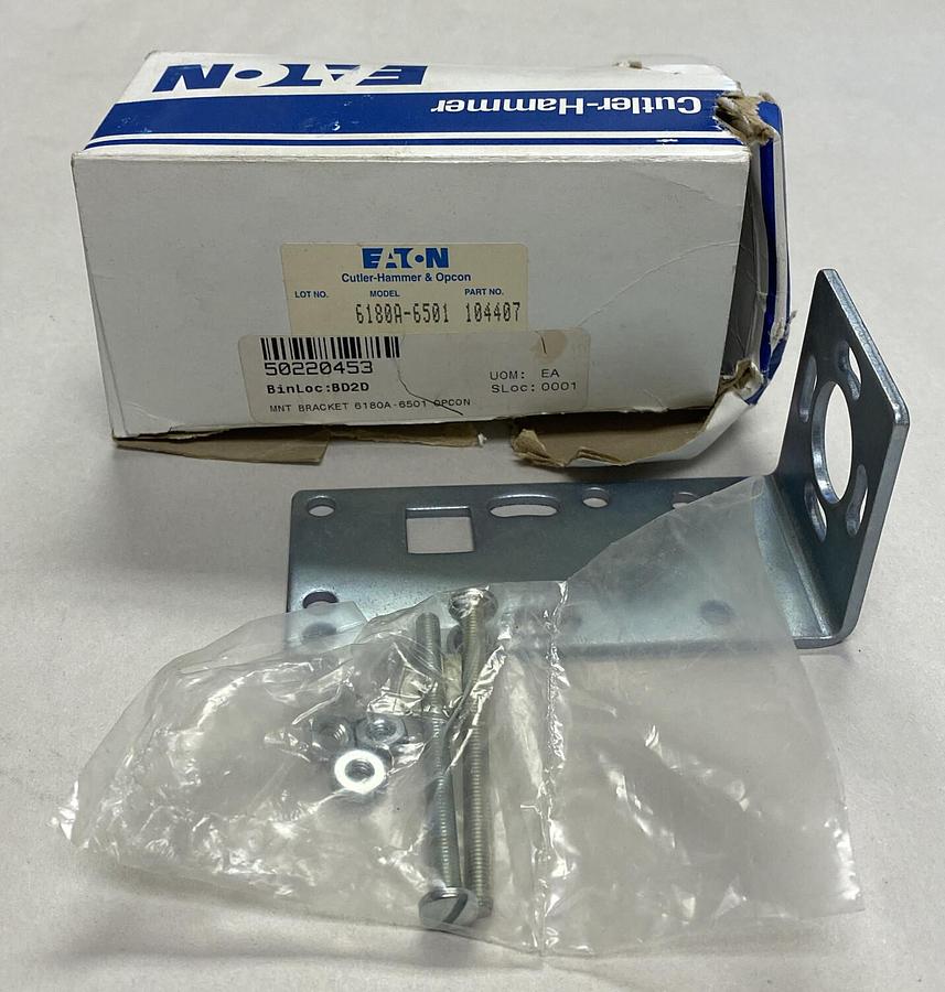 Used EATON,6180A-6501,MOUNTING BRACKET NEW