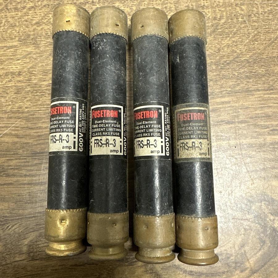 Used Fusetron,FRS-R-3,600VAC Dual Element Time Delay Fuse LOT of 4