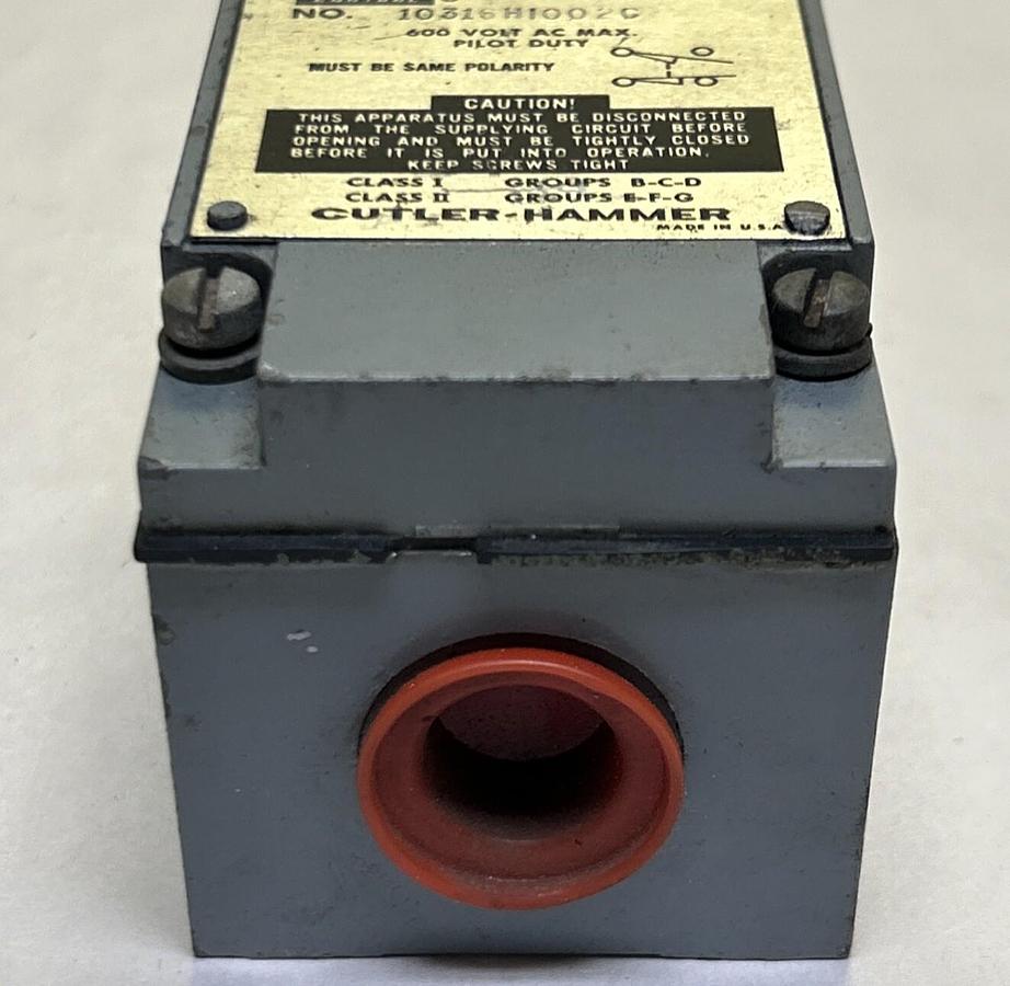 Used CUTLER-HAMMER,10316H1002C,LIMIT SWITCH