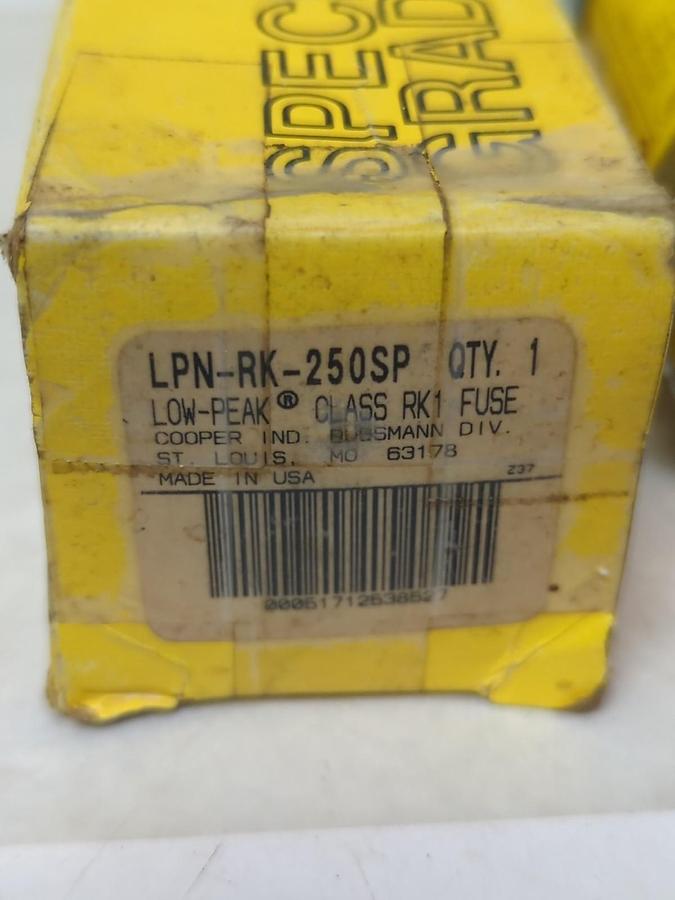 COOPER BUSSMANN,LPN-RK-250SP,LOW-PEAK 250 AMP FUSE NOS
