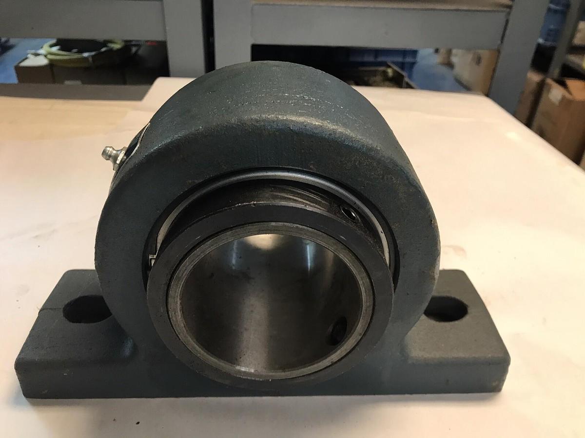 Rexnord,ZA5215-72,Pillow Block 2-15/16 INCH Self Aligning Bearing
