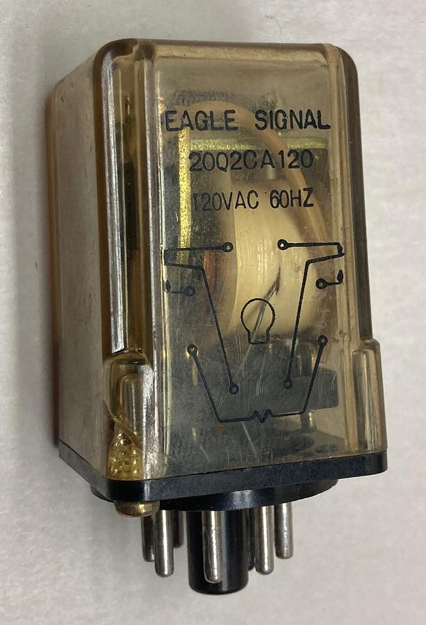 Used Eagle Signal,2002CA120,Relay 120Vac 60Hz