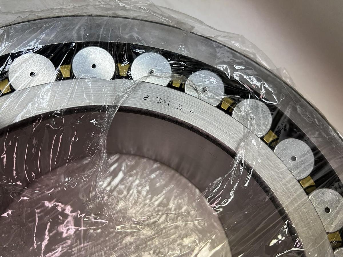 SKF,23134,SPHERICAL ROLLER BEARING 170 mm Bore 280 mm OD 88 mm W