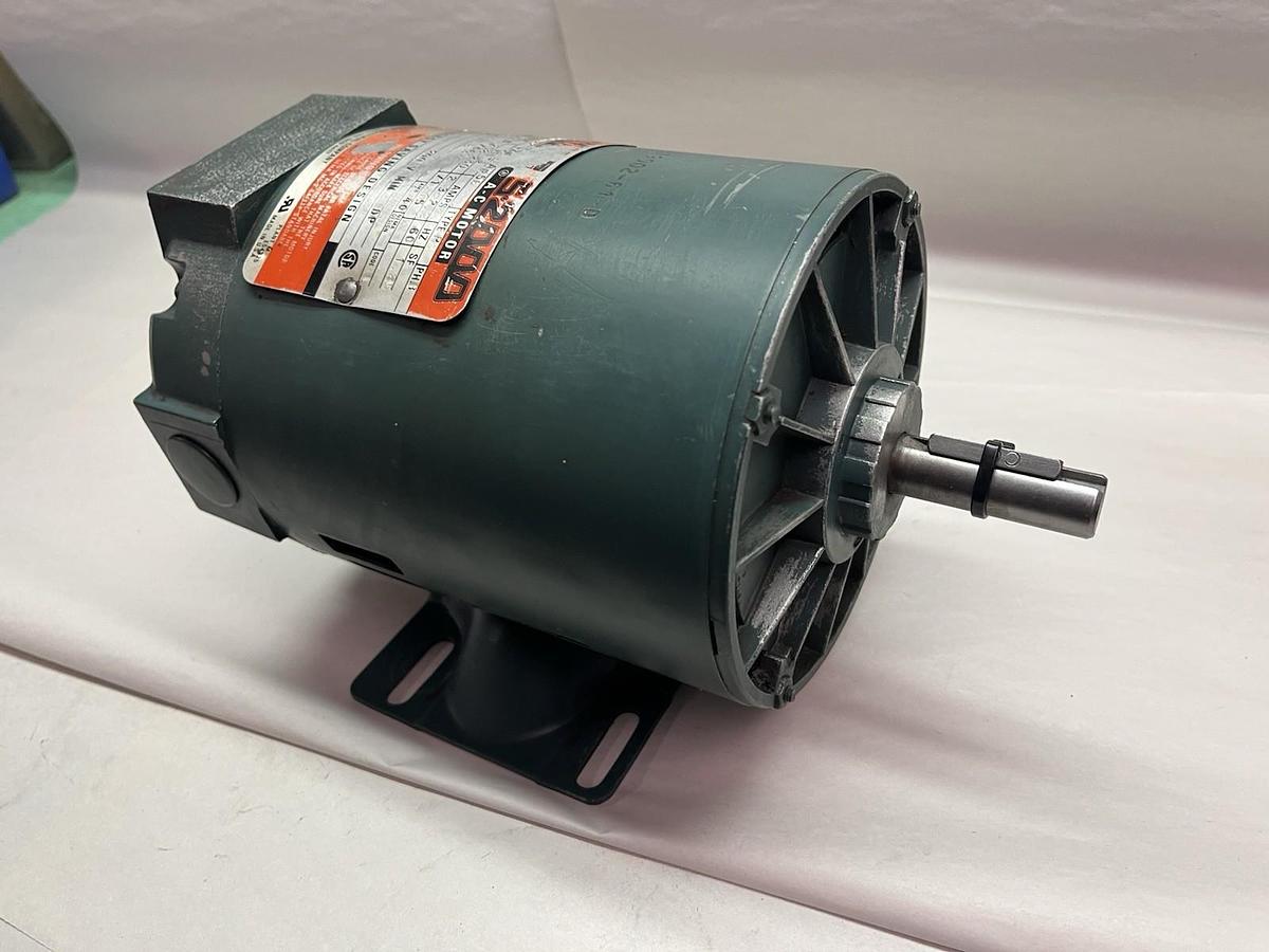 Used RELIANCE,P56H0302P,DUTY MASTER S-2000 MOTOR 1/2HP 3PH 1725RPM AB56