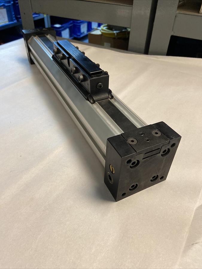 Used Parker,40 CFRCDUSC 6.00,Linear Actuator 6 INCH Travel