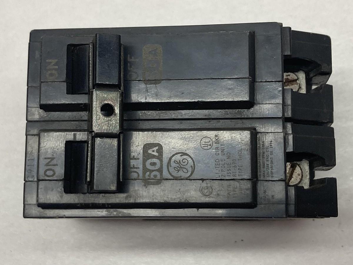 Used GE,Type RT-690,Circuit Breaker