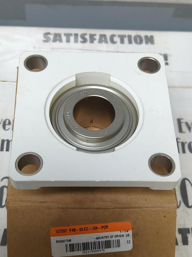 DODGE,127597 F4B-DLEZ-104-PCR,FLANGE MOUNT BEARING 4-BOLT BASE 1-1/4 IN BORE NOS