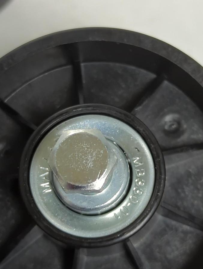 MALLARD,MB330-01,PALLET FLOW WHEELS WITH HARDWARE LOT OF 4 NOS