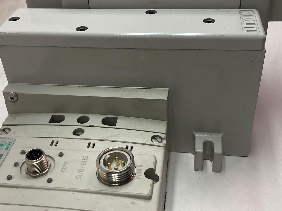 Used SMC,353BB5Z2MN0006,Pneumatic Valve Block