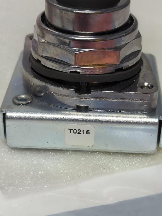 EATON,10250T4525,JOYSTICK OPERATOR UP-DOWN NOS