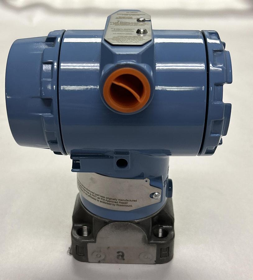 Used EMERSON ROSEMOUNT,3051CD1A02A1AXM5EQ4,PRESSURE TRANSMITTER