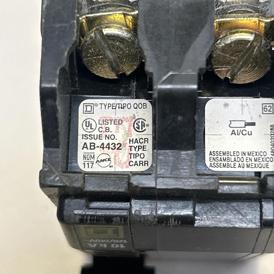 Used SQUARE D,QOB220,CIRCUIT BREAKER 20A 120/240V 2P