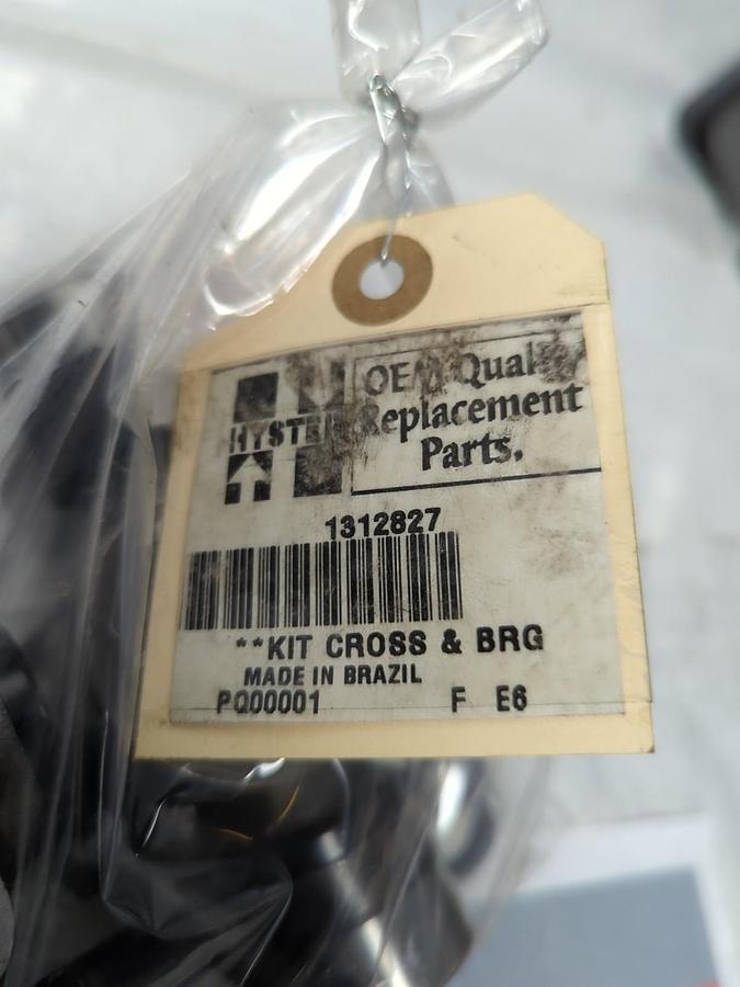 HYSTER,1312827,CROSS & BEARING KIT NOS