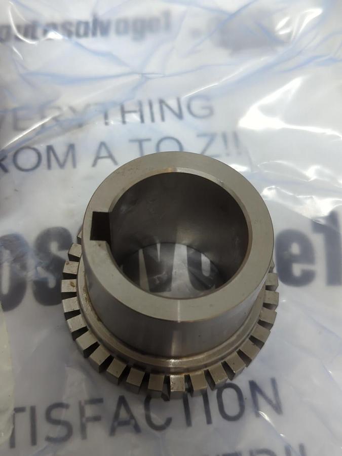 FALK,0704610,1040T HUB 1.625 IN BORE 3/8X3/16 IN KW NOS
