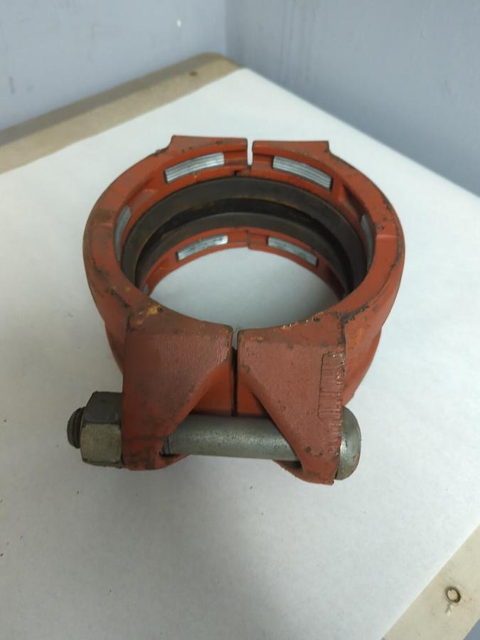 VICTAULIC,STYLE 99N,ROUST-A-BOUT 6 INCH PIPE COUPLING NOS