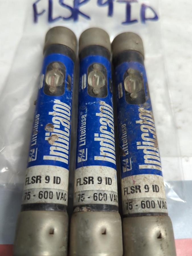 Used LITTELFUSE,FLSR9ID,INDICATOR 9 AMP FUSE LOT OF 3 PRE-OWNED