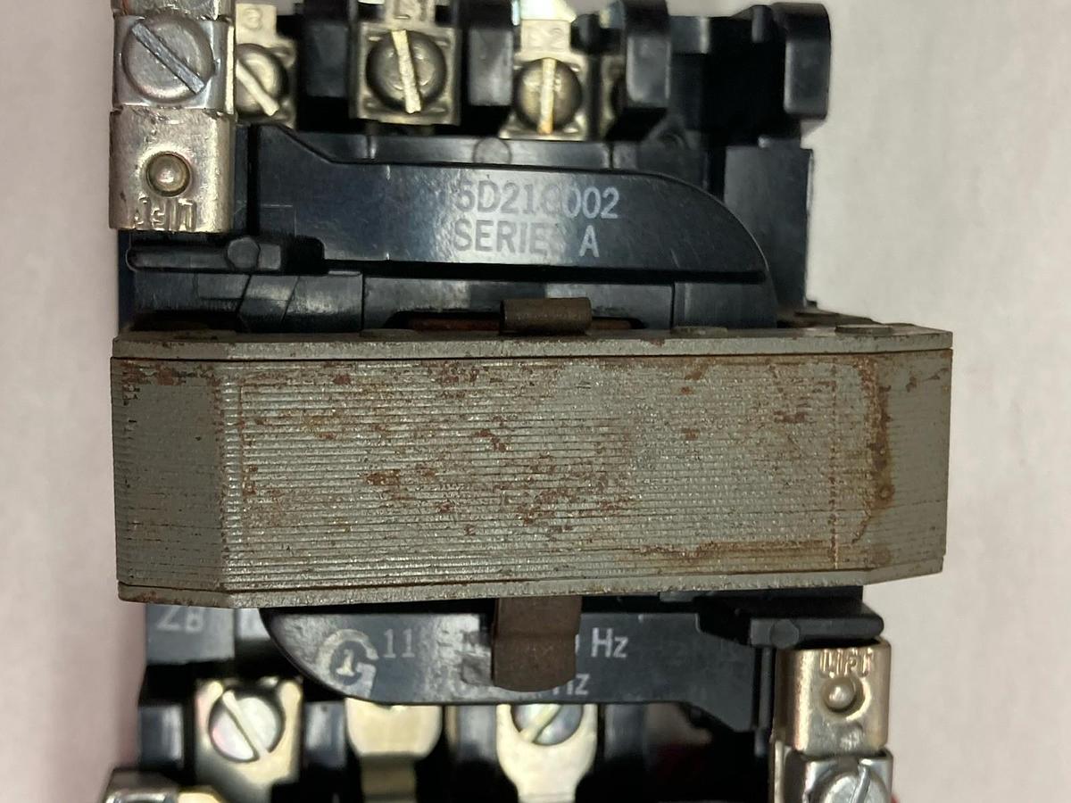 Used General Electric,NEMA B600,Contactor 110V 50/60Hz Series A
