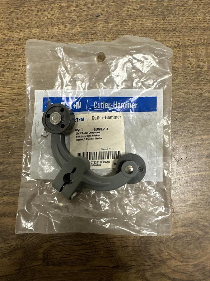 Cutler Hammmer,E50KL203,Fork Lever 1 Inside 1 Outside