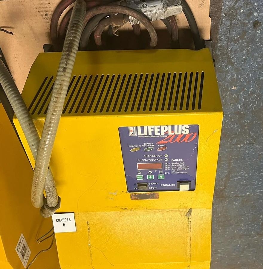 Used HAWKER,6L50094,Life-Plus 2000 BATTERY CHARGER 15KV IN 480V 3PH OUT 24/36/48VDC