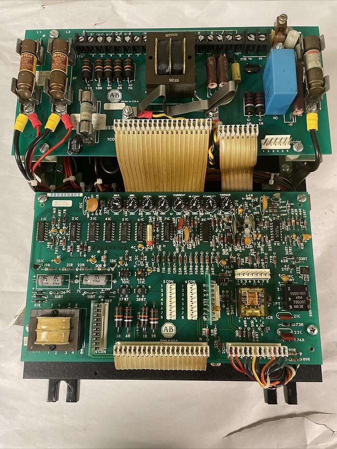 Used ALLEN BRADLEY,1361,DC DRIVE 1361-D061-2-10 INPUT 230VAC OUTPUT 180VDC 15A