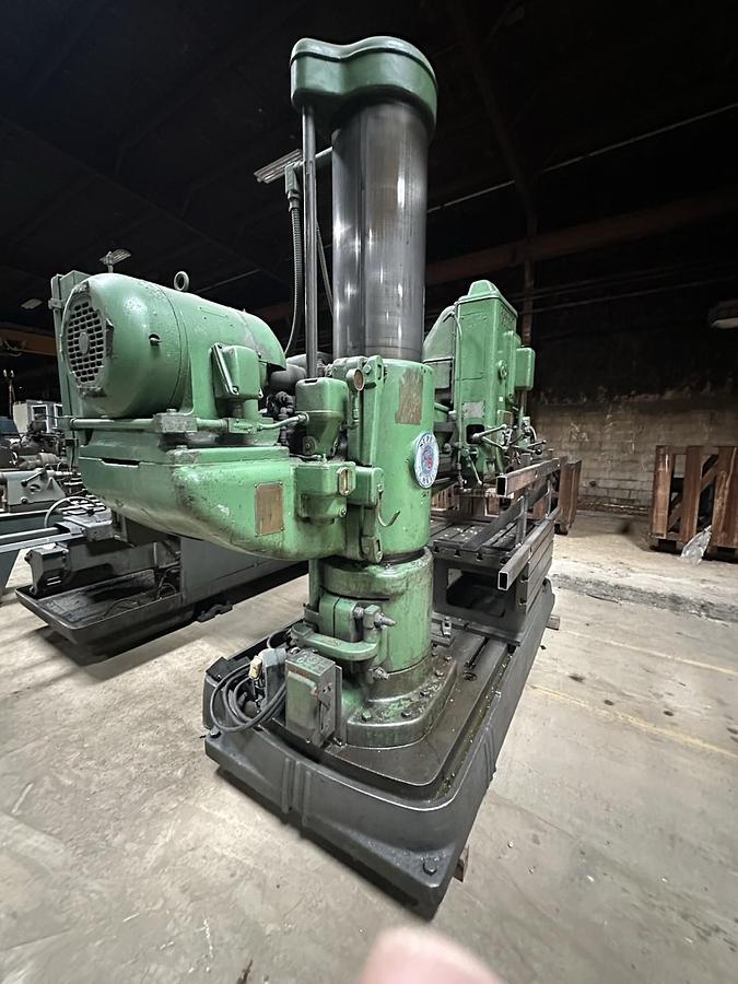 Used Cincinnati Bickford,Radial Drill,4' X 15" Column 39x32x15 Box Table