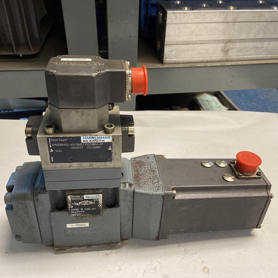 Used Rexroth,4WRD-10-100-41/10L2Z9/M,Hydraulic Proportional Servo Valve 4WS2EM10-45