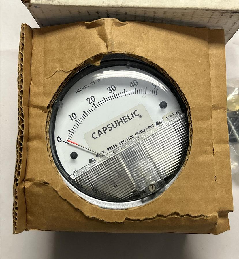 Used DWYER,4050C,PRESSURE SWITCH 0-50IN NEW