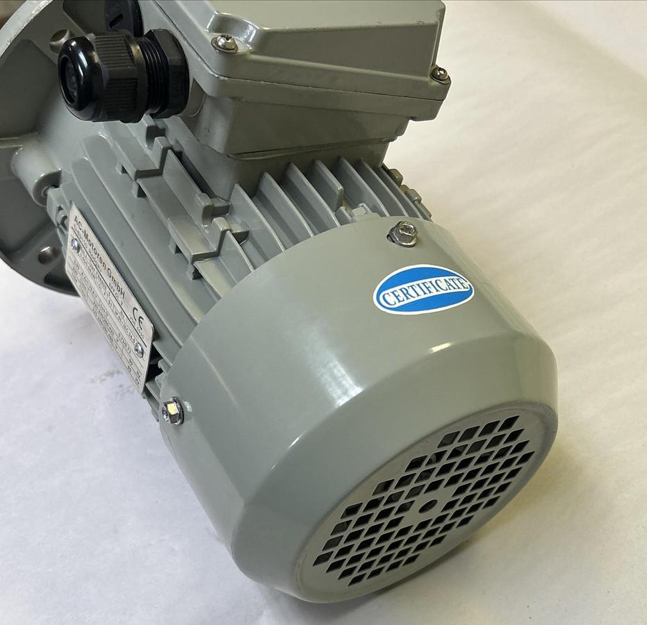 AC MOTOREN,D-63110,AC MOTOR 3/4HP 1104RPM 220-280/380-480V NOS