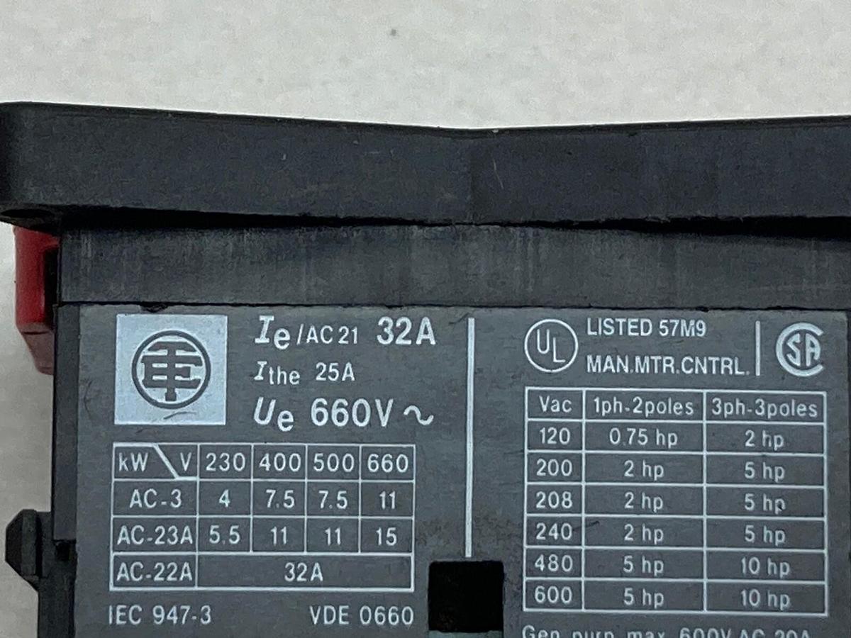 Schneider,AC-21A 32A,Contactor Base
