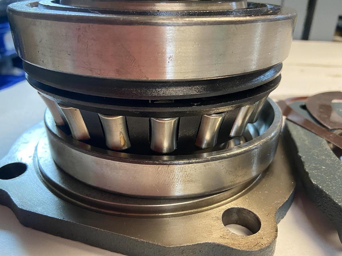 Rexnord,ZD2307,Roller Bearing Insert 3-7/16 INCH NOS