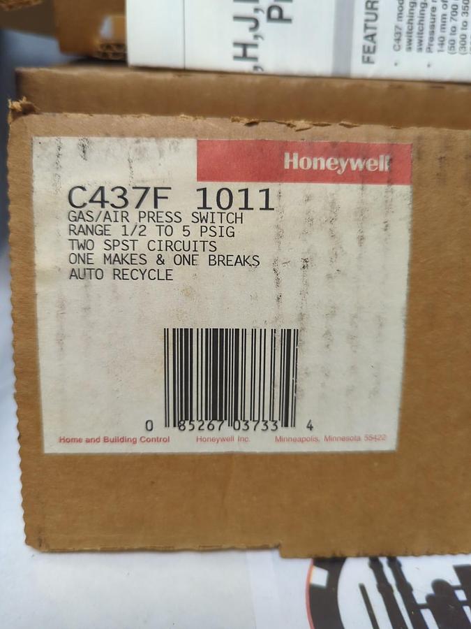 HONEYWELL,C437F 1011,GAS/AIR PRESSURE SWITCH 1/2 TO 5 PSIG NOS