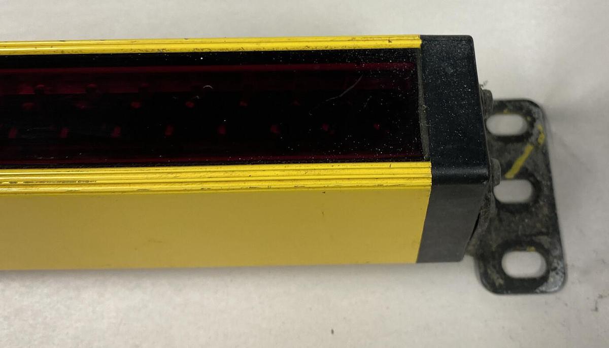 Used STI,MS46-20-785-Q1-X-SC1,Light Curtain Transmitter