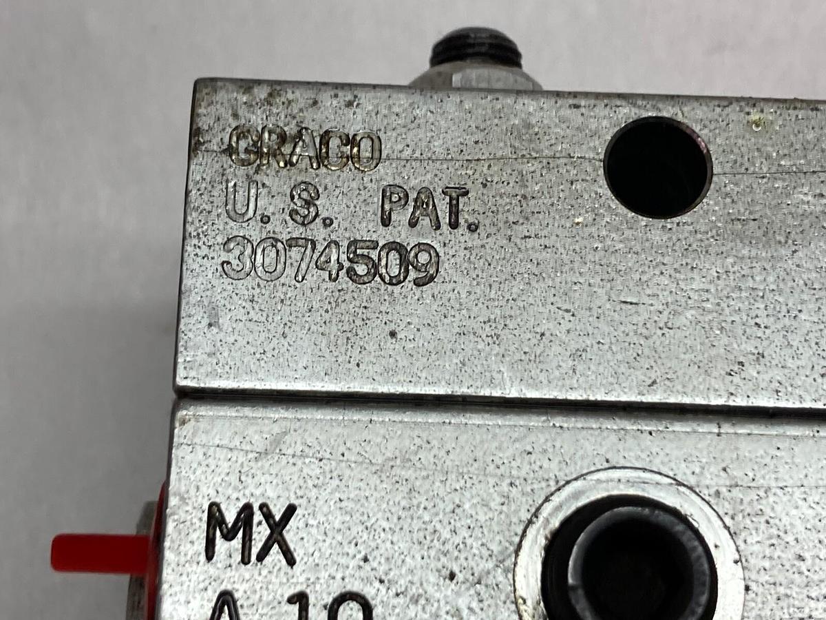 Graco,3074509,Divider Valve