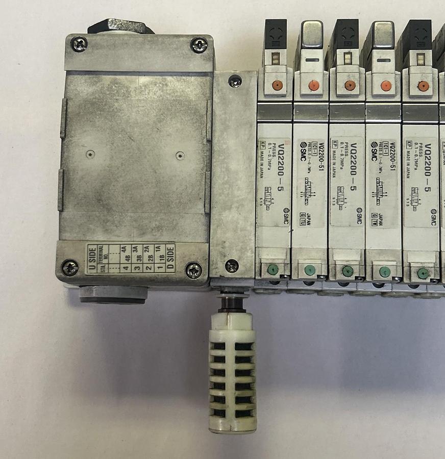 Used SMC,VVQ2000-10A-1,SOLENOID VALVE ASSEMBLY VQ2200-5 VQ2200-51
