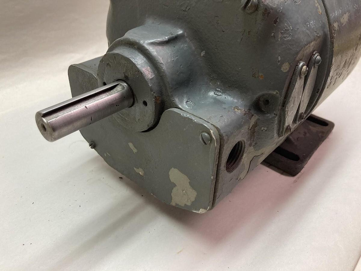 Used General Electric,5BC46AB1611A,Tachometer Generator 1000rpm 100v