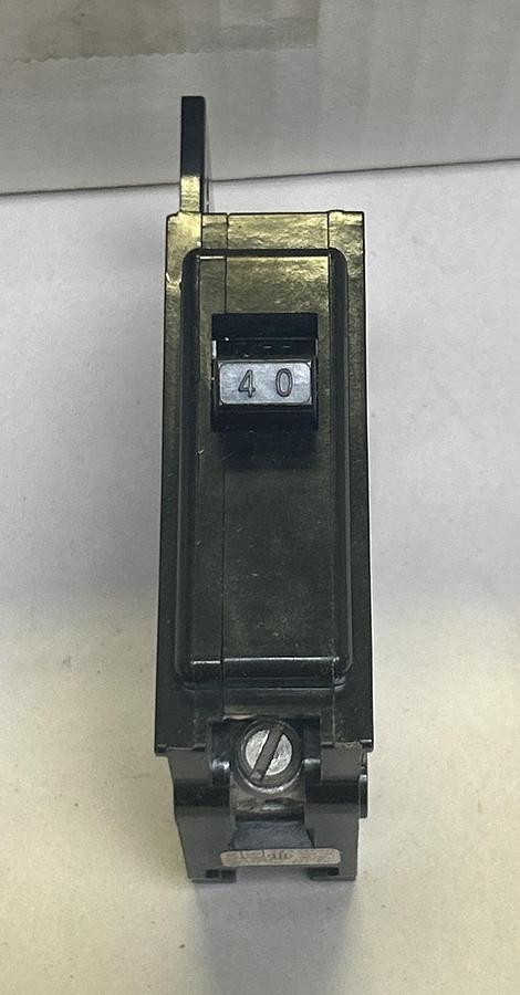 Used SIEMENS ITE,BQ1-B040,CIRCUIT BREAKER 40A 120/240V 1P LOT OF 12