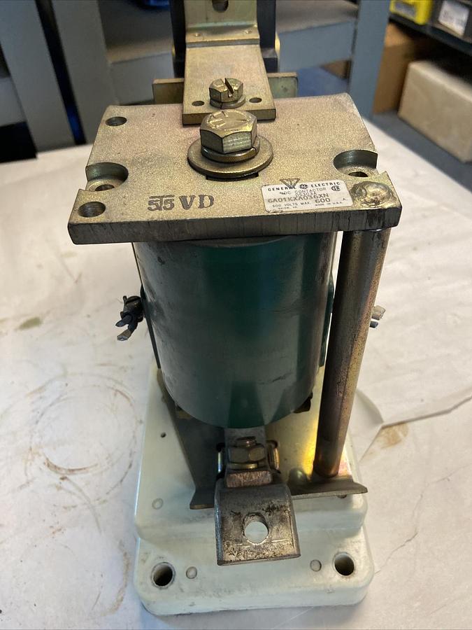 Used General Electric,DS303A 6A01KXA036XN,DC Contactor 600V 600A Coil 115/120Vdc