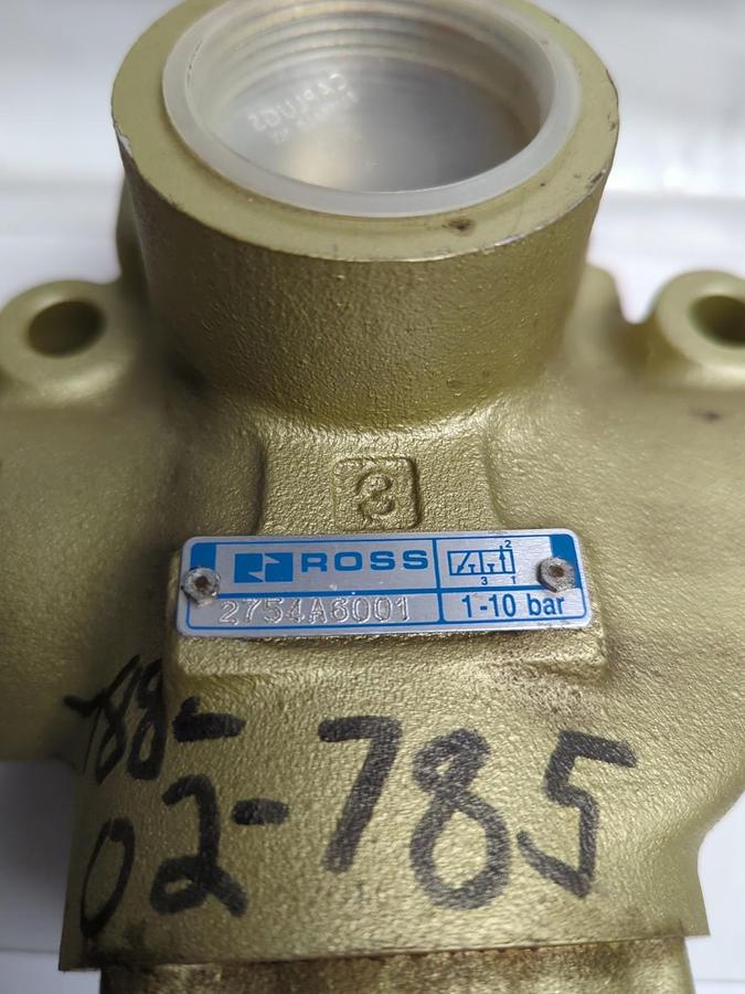 Used ROSS CONTROLS,2754A6001,PNEUMATIC DIRECTIONAL CONTROL VALVE 3-WAY PRE-OWNED