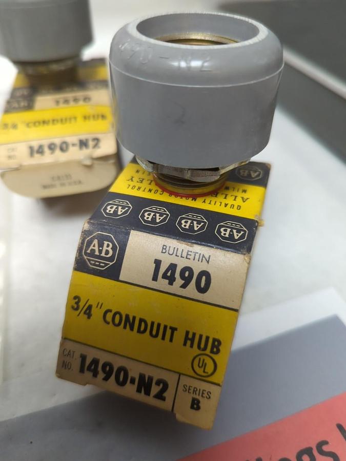 ALLEN-BRADLEY,1490-N2,CONDUIT HUB 3/4 INCH LOT OF 3 NOS
